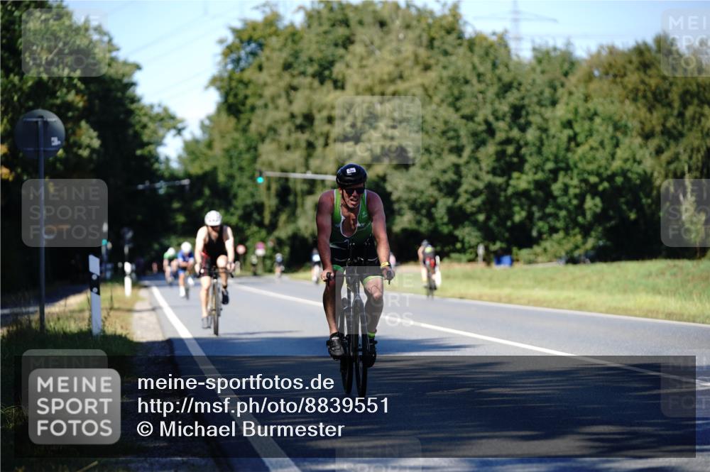 07.09.2025 - 19. Norderstedt Triathlon Michael Burmester http://msf.ph/oto/8839551 07.09.2025 14:43:57 Radfahren 395, 1005 meine-sportfotos.de