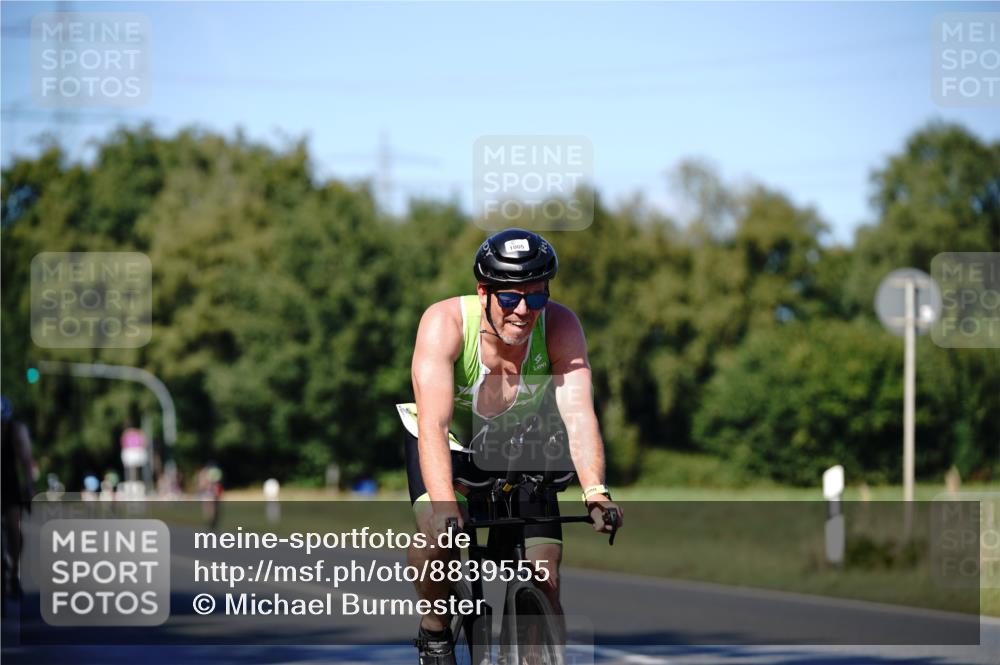 07.09.2025 - 19. Norderstedt Triathlon Michael Burmester http://msf.ph/oto/8839555 07.09.2025 14:43:58 Radfahren 395, 1005 meine-sportfotos.de