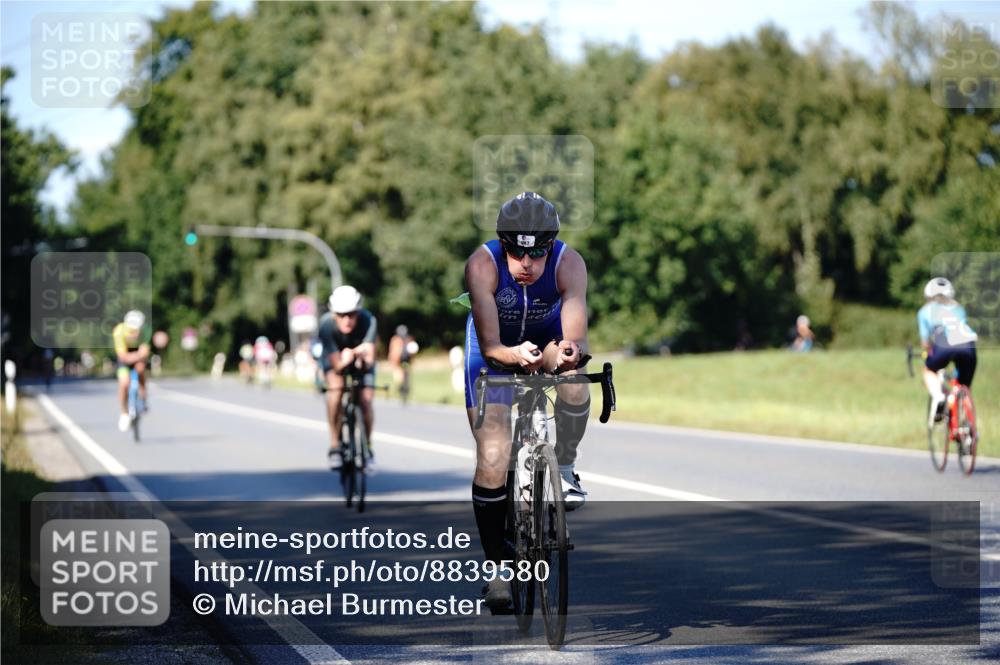 07.09.2025 - 19. Norderstedt Triathlon Michael Burmester http://msf.ph/oto/8839580 07.09.2025 14:44:17 Radfahren 967, 1508 meine-sportfotos.de