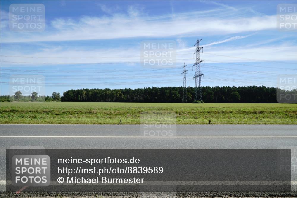 07.09.2025 - 19. Norderstedt Triathlon Michael Burmester http://msf.ph/oto/8839589 07.09.2025 12:14:36 Radfahren 233 meine-sportfotos.de