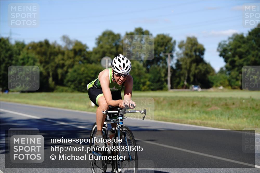 07.09.2025 - 19. Norderstedt Triathlon Michael Burmester http://msf.ph/oto/8839605 07.09.2025 14:44:32 Radfahren 473 meine-sportfotos.de