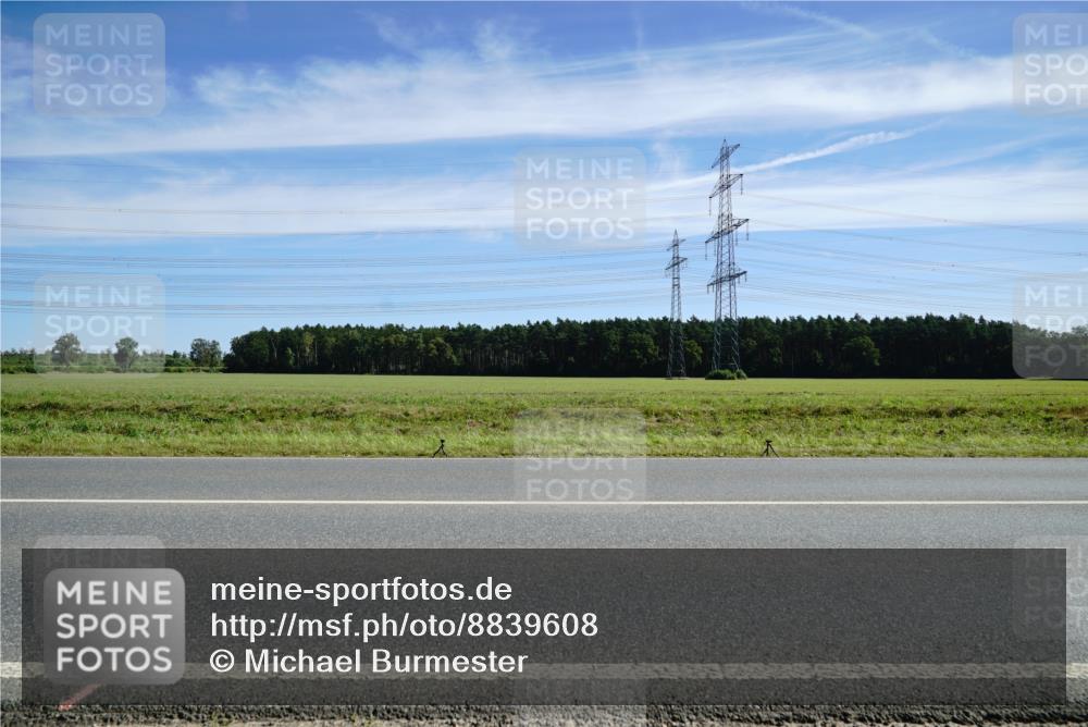 07.09.2025 - 19. Norderstedt Triathlon Michael Burmester http://msf.ph/oto/8839608 07.09.2025 12:14:44 Radfahren  meine-sportfotos.de