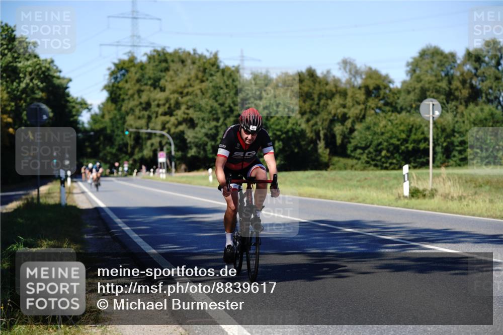 07.09.2025 - 19. Norderstedt Triathlon Michael Burmester http://msf.ph/oto/8839617 07.09.2025 14:44:43 Radfahren 987, 1509 meine-sportfotos.de