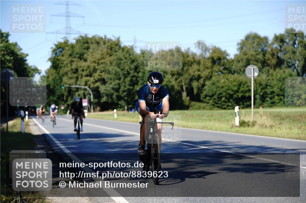 07.09.2025 - 19. Norderstedt Triathlon Michael Burmester http://msf.ph/oto/8839623 07.09.2025 14:44:48 Radfahren 442, 887 meine-sportfotos.de