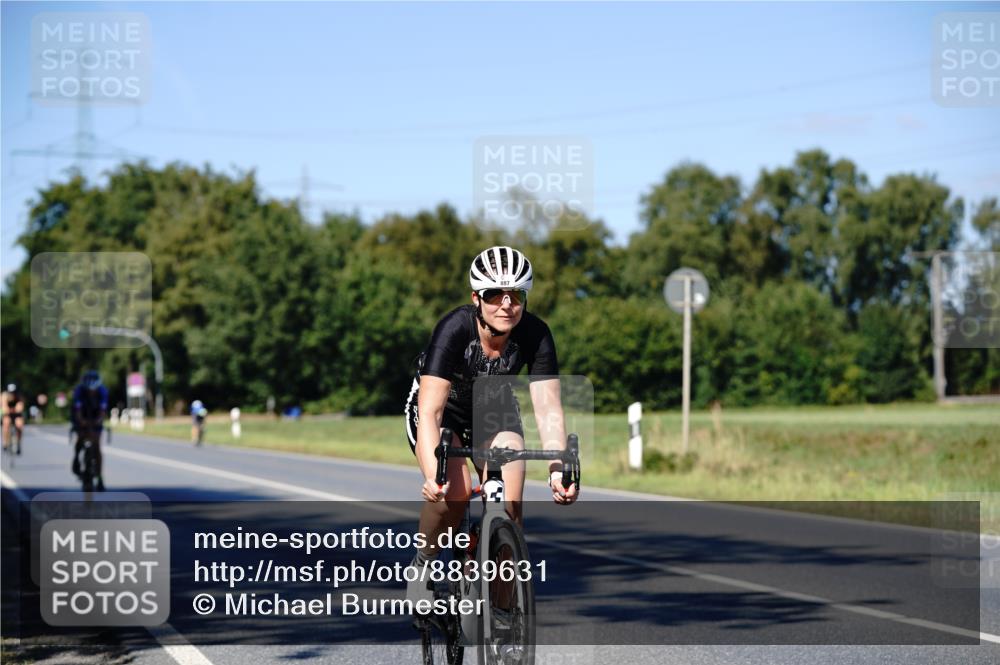 07.09.2025 - 19. Norderstedt Triathlon Michael Burmester http://msf.ph/oto/8839631 07.09.2025 14:44:51 Radfahren 442, 479, 887 meine-sportfotos.de