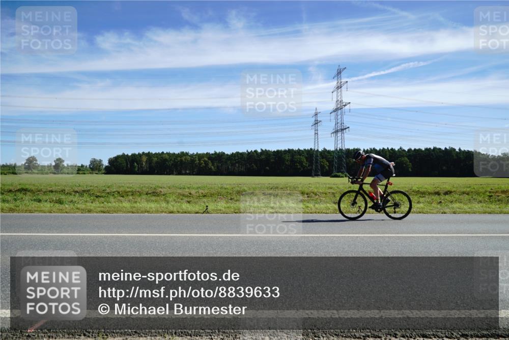 07.09.2025 - 19. Norderstedt Triathlon Michael Burmester http://msf.ph/oto/8839633 07.09.2025 12:14:56 Radfahren  meine-sportfotos.de