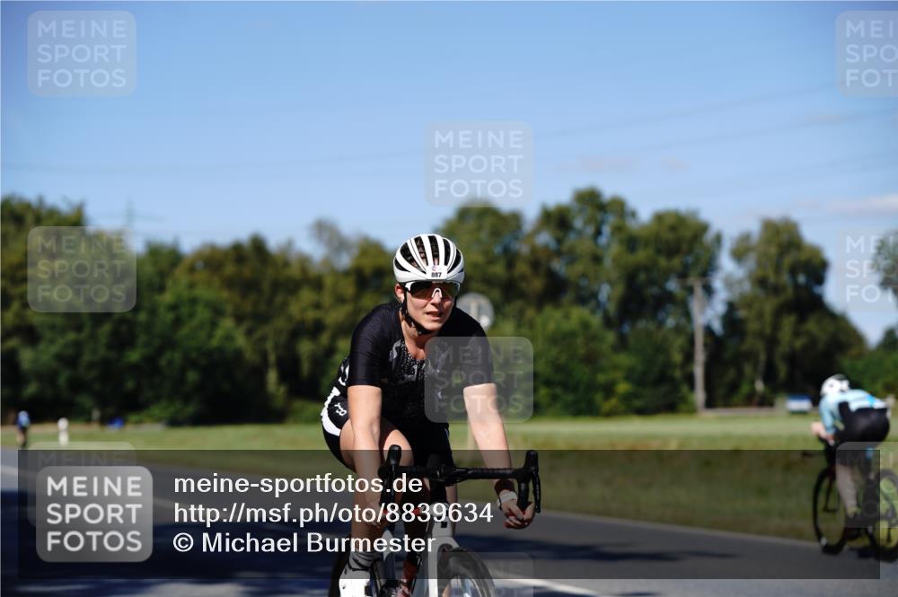 07.09.2025 - 19. Norderstedt Triathlon Michael Burmester http://msf.ph/oto/8839634 07.09.2025 14:44:51 Radfahren 442, 479, 887 meine-sportfotos.de