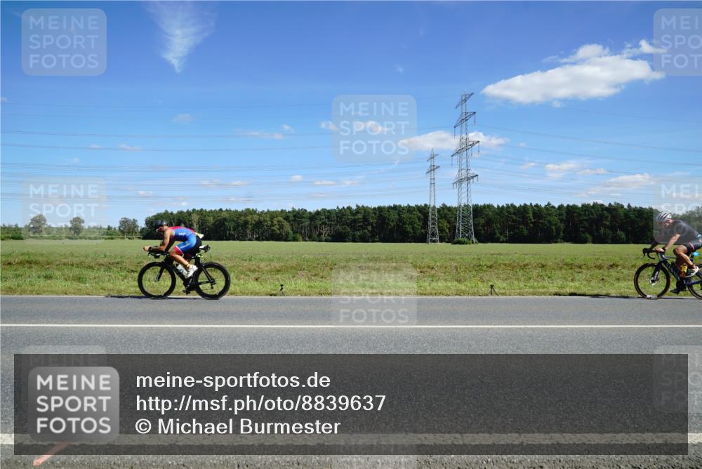 07.09.2025 - 19. Norderstedt Triathlon Michael Burmester http://msf.ph/oto/8839637 07.09.2025 14:23:26 Radfahren  meine-sportfotos.de