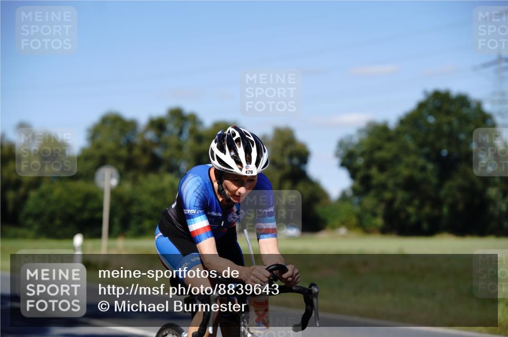 07.09.2025 - 19. Norderstedt Triathlon Michael Burmester http://msf.ph/oto/8839643 07.09.2025 14:44:54 Radfahren 387, 479, 887 meine-sportfotos.de