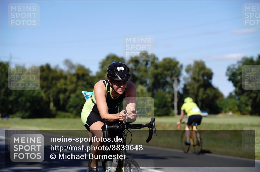 07.09.2025 - 19. Norderstedt Triathlon Michael Burmester http://msf.ph/oto/8839648 07.09.2025 14:44:56 Radfahren 387, 438, 479 meine-sportfotos.de