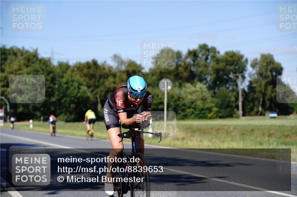07.09.2025 - 19. Norderstedt Triathlon Michael Burmester http://msf.ph/oto/8839653 07.09.2025 14:44:59 Radfahren 369, 387, 438 meine-sportfotos.de