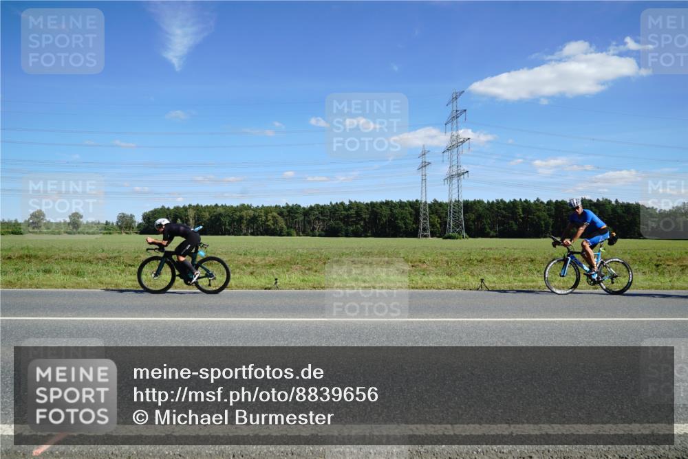 07.09.2025 - 19. Norderstedt Triathlon Michael Burmester http://msf.ph/oto/8839656 07.09.2025 14:23:34 Radfahren  meine-sportfotos.de