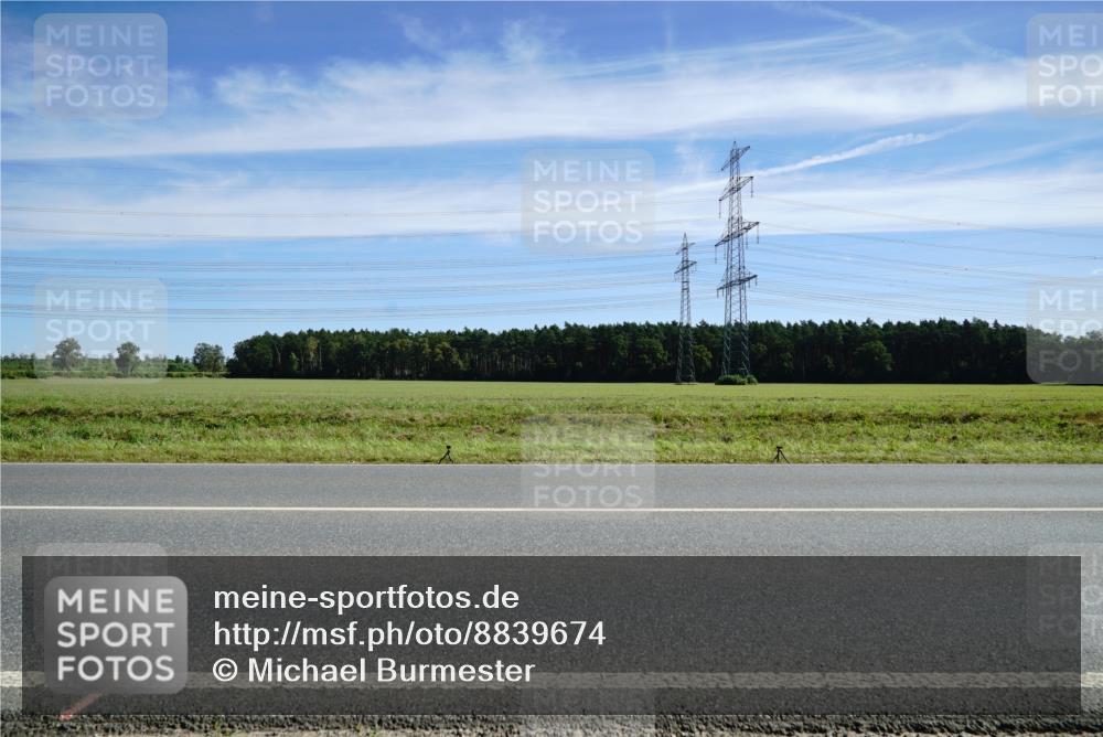 07.09.2025 - 19. Norderstedt Triathlon Michael Burmester http://msf.ph/oto/8839674 07.09.2025 12:15:08 Radfahren 192, 258 meine-sportfotos.de
