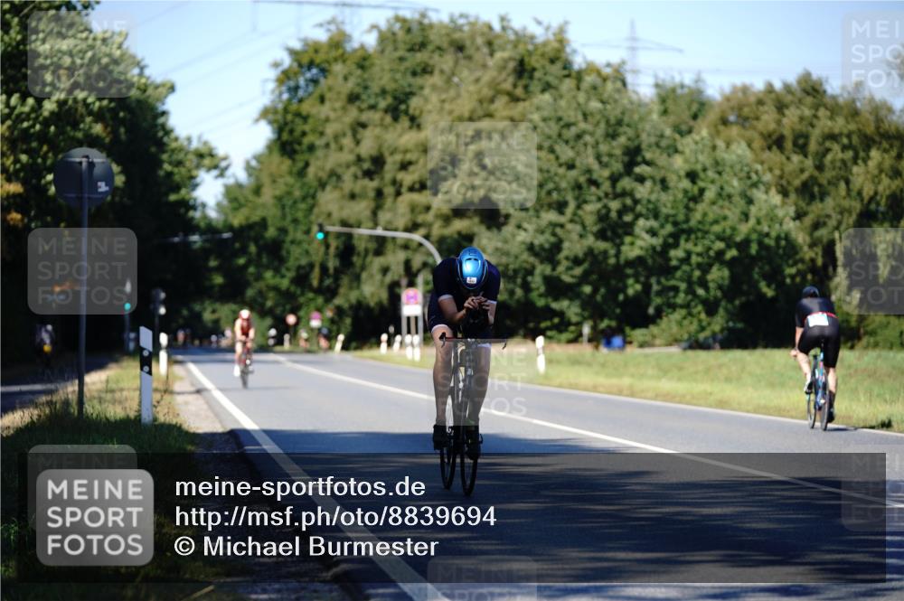 07.09.2025 - 19. Norderstedt Triathlon Michael Burmester http://msf.ph/oto/8839694 07.09.2025 14:45:38 Radfahren 1511 meine-sportfotos.de