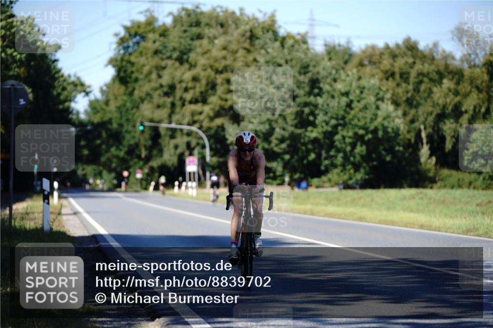 07.09.2025 - 19. Norderstedt Triathlon Michael Burmester http://msf.ph/oto/8839702 07.09.2025 14:45:44 Radfahren 440 meine-sportfotos.de