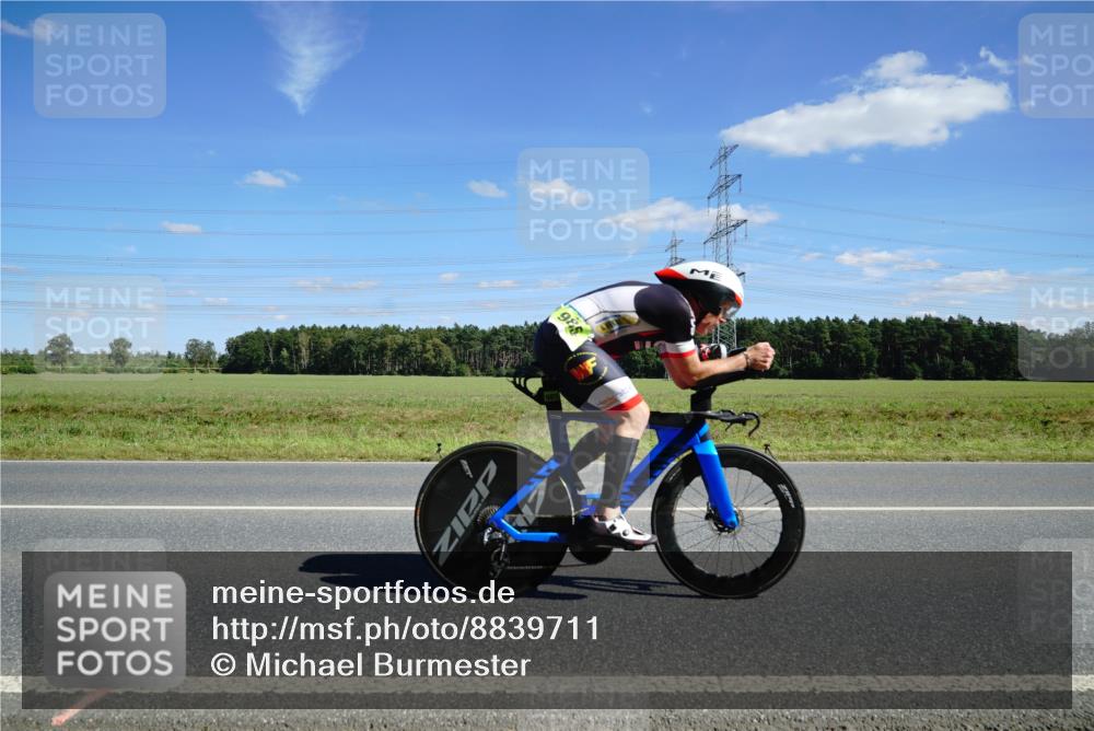 07.09.2025 - 19. Norderstedt Triathlon Michael Burmester http://msf.ph/oto/8839711 07.09.2025 14:24:02 Radfahren 985, 1039, 1431 meine-sportfotos.de