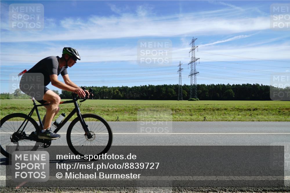 07.09.2025 - 19. Norderstedt Triathlon Michael Burmester http://msf.ph/oto/8839727 07.09.2025 12:15:27 Radfahren 728, 776, 791, 1237 meine-sportfotos.de