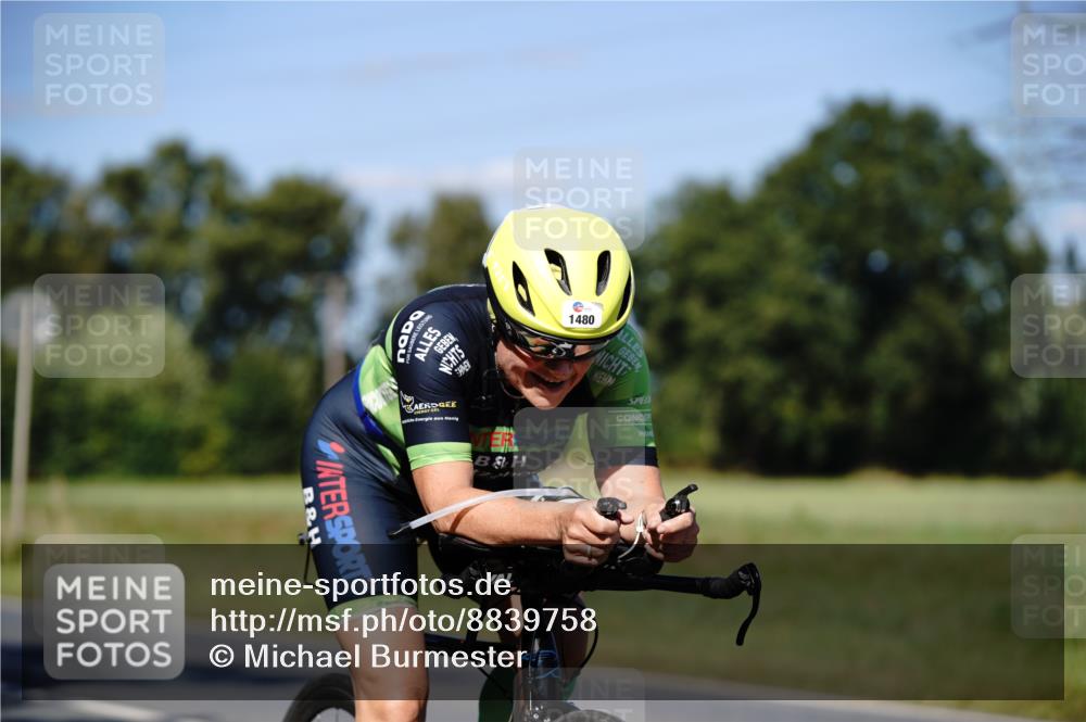07.09.2025 - 19. Norderstedt Triathlon Michael Burmester http://msf.ph/oto/8839758 07.09.2025 14:47:08 Radfahren 1480 meine-sportfotos.de