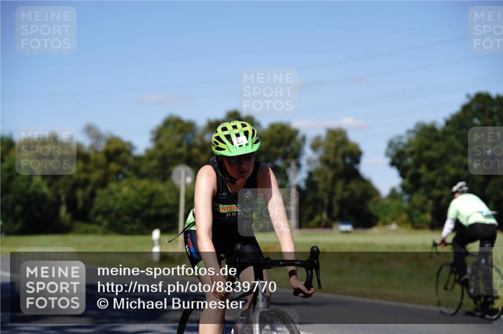07.09.2025 - 19. Norderstedt Triathlon Michael Burmester http://msf.ph/oto/8839770 07.09.2025 14:47:23 Radfahren 455, 458 meine-sportfotos.de