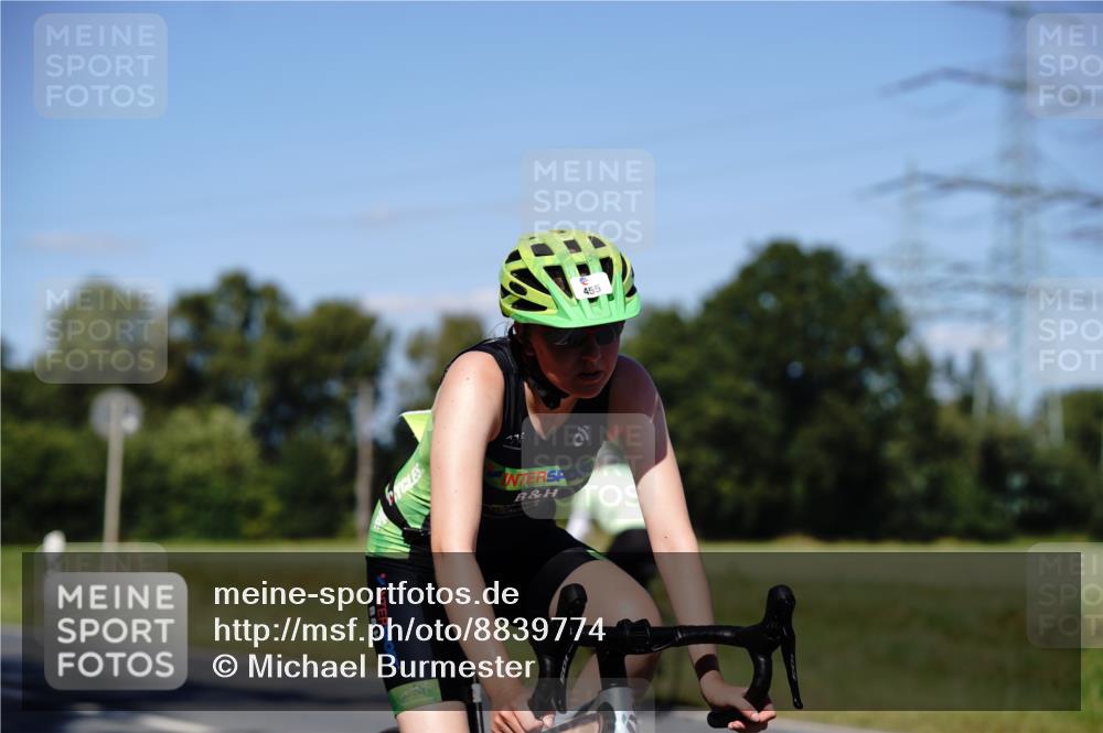 07.09.2025 - 19. Norderstedt Triathlon Michael Burmester http://msf.ph/oto/8839774 07.09.2025 14:47:23 Radfahren 455, 458 meine-sportfotos.de