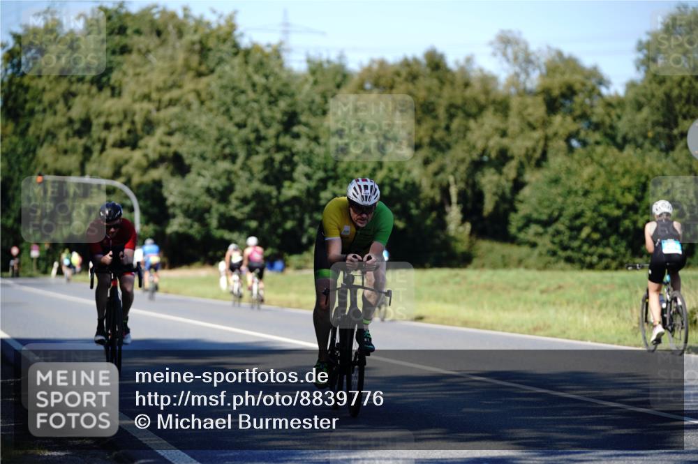07.09.2025 - 19. Norderstedt Triathlon Michael Burmester http://msf.ph/oto/8839776 07.09.2025 14:47:33 Radfahren 1029, 1497 meine-sportfotos.de