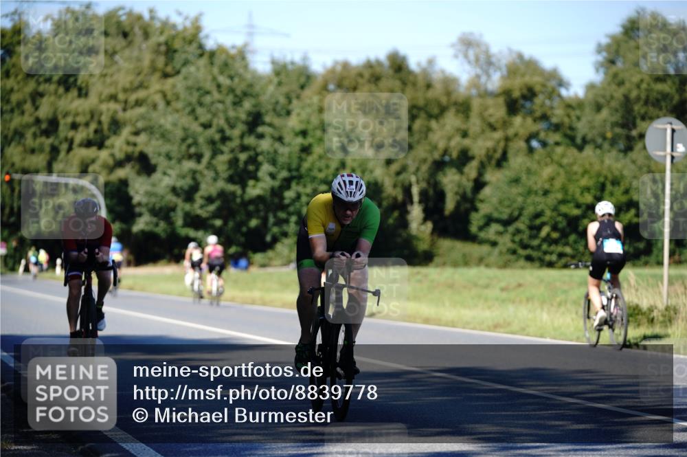 07.09.2025 - 19. Norderstedt Triathlon Michael Burmester http://msf.ph/oto/8839778 07.09.2025 14:47:33 Radfahren 1029, 1497 meine-sportfotos.de