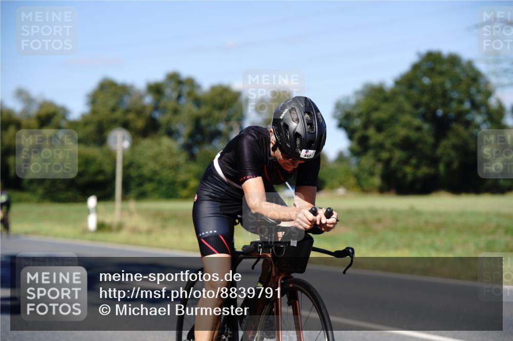 07.09.2025 - 19. Norderstedt Triathlon Michael Burmester http://msf.ph/oto/8839791 07.09.2025 14:47:41 Radfahren 447 meine-sportfotos.de