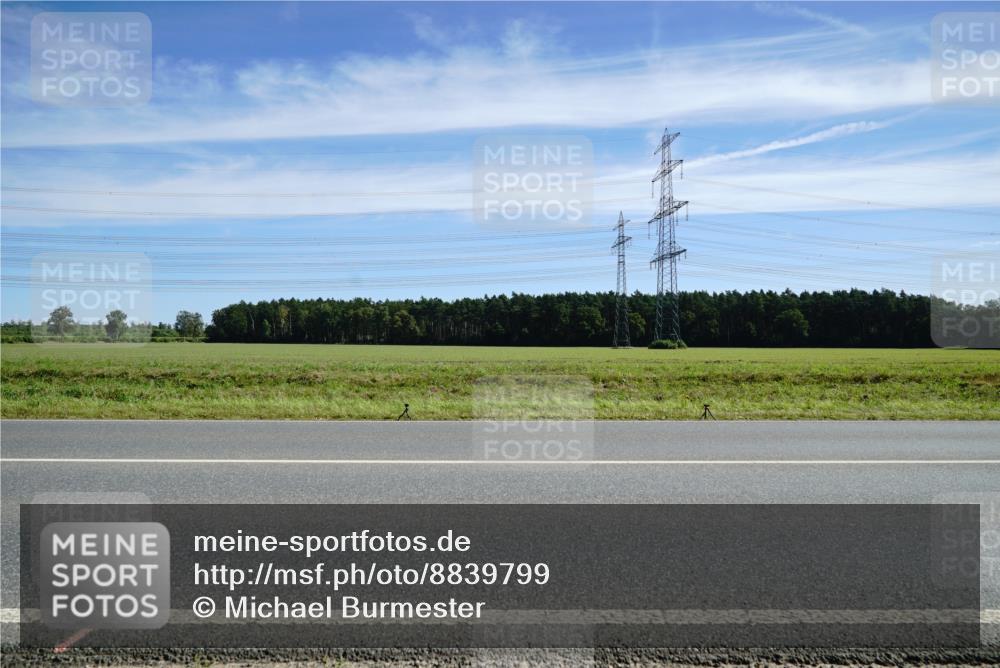 07.09.2025 - 19. Norderstedt Triathlon Michael Burmester http://msf.ph/oto/8839799 07.09.2025 12:16:07 Radfahren  meine-sportfotos.de