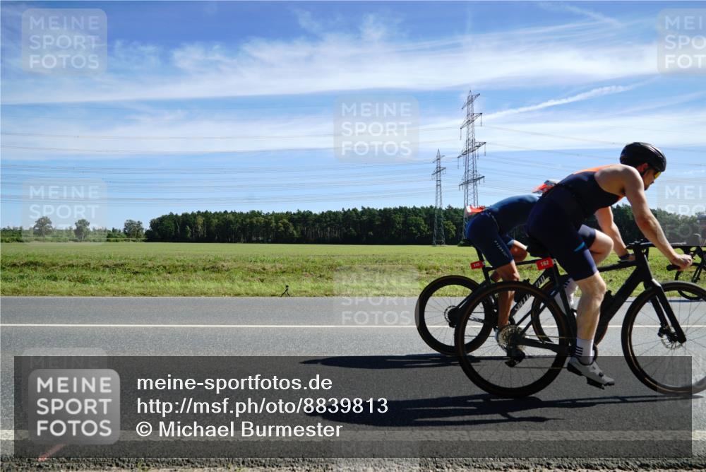 07.09.2025 - 19. Norderstedt Triathlon Michael Burmester http://msf.ph/oto/8839813 07.09.2025 12:16:17 Radfahren 162, 163, 245, 251 meine-sportfotos.de