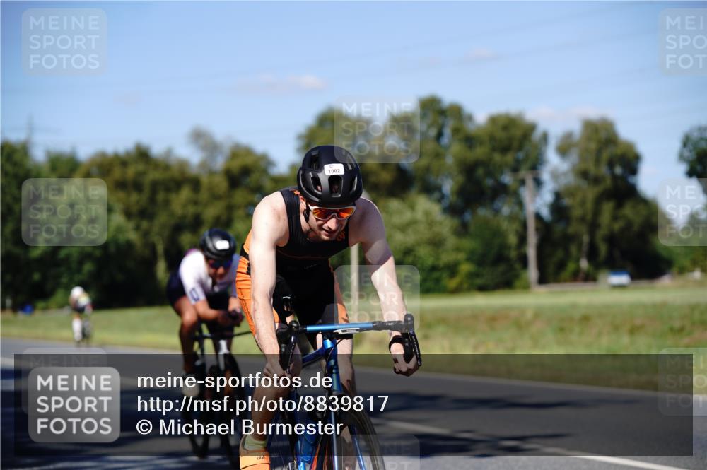 07.09.2025 - 19. Norderstedt Triathlon Michael Burmester http://msf.ph/oto/8839817 07.09.2025 14:48:22 Radfahren 469, 475, 1002 meine-sportfotos.de