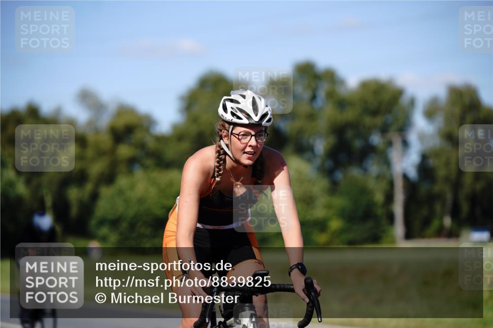 07.09.2025 - 19. Norderstedt Triathlon Michael Burmester http://msf.ph/oto/8839825 07.09.2025 14:48:27 Radfahren 457, 472, 1019 meine-sportfotos.de