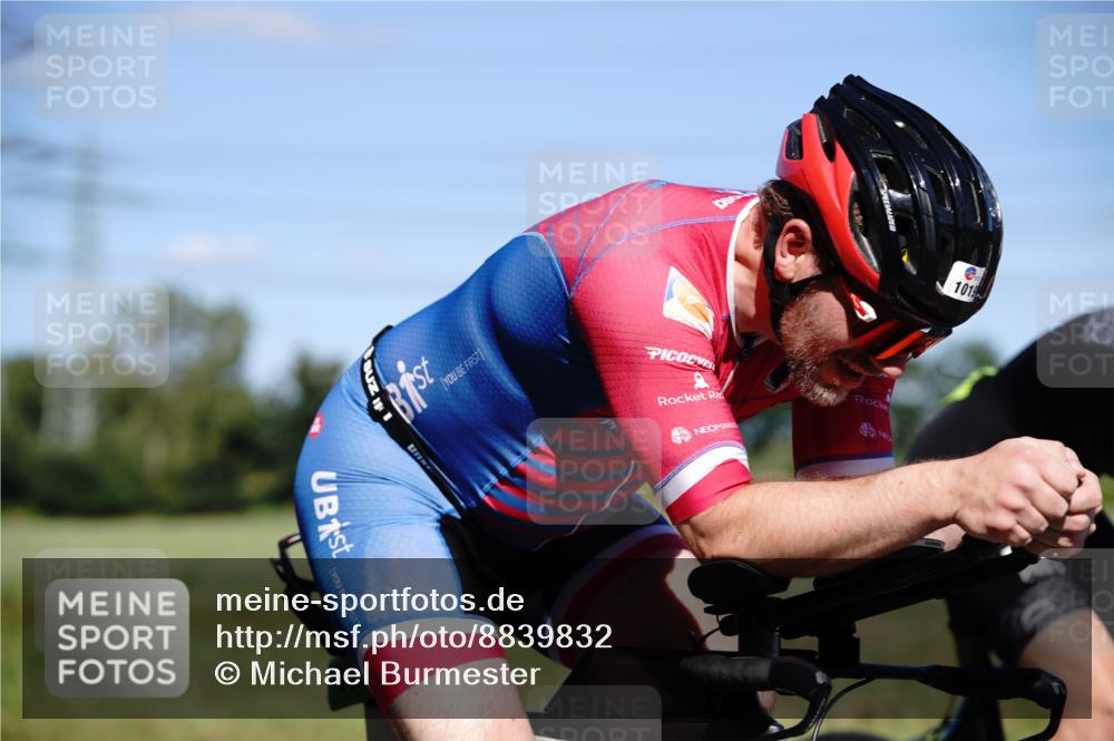 07.09.2025 - 19. Norderstedt Triathlon Michael Burmester http://msf.ph/oto/8839832 07.09.2025 14:48:29 Radfahren 457, 472, 1019, 1456, 1485 meine-sportfotos.de