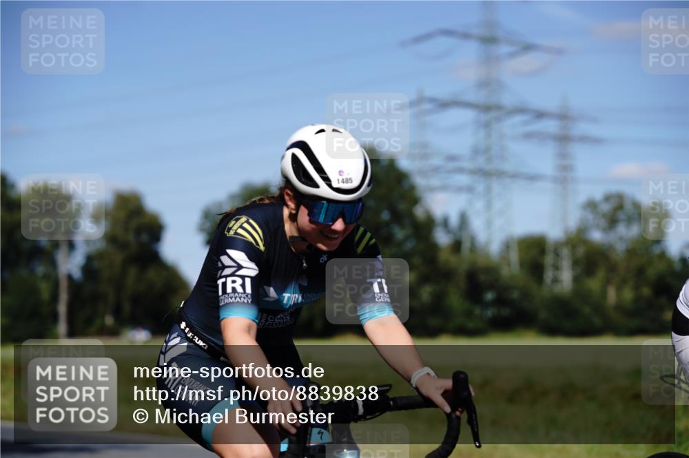 07.09.2025 - 19. Norderstedt Triathlon Michael Burmester http://msf.ph/oto/8839838 07.09.2025 14:48:33 Radfahren 439, 1456, 1485 meine-sportfotos.de