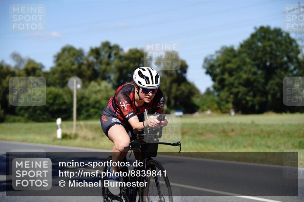 07.09.2025 - 19. Norderstedt Triathlon Michael Burmester http://msf.ph/oto/8839841 07.09.2025 14:48:35 Radfahren 439, 1456, 1485 meine-sportfotos.de