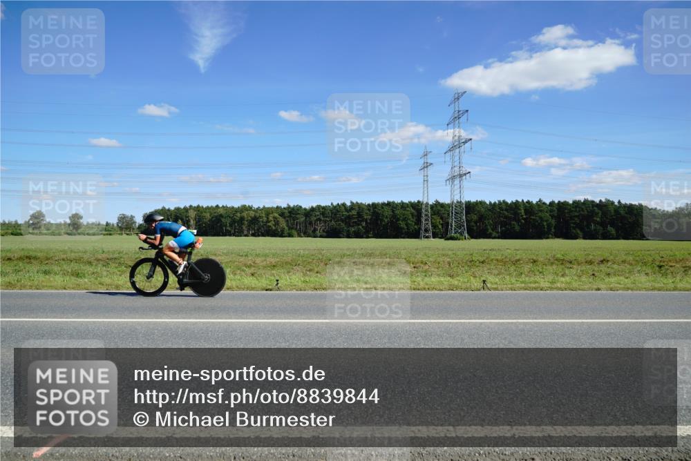 07.09.2025 - 19. Norderstedt Triathlon Michael Burmester http://msf.ph/oto/8839844 07.09.2025 14:24:30 Radfahren 363, 1406 meine-sportfotos.de