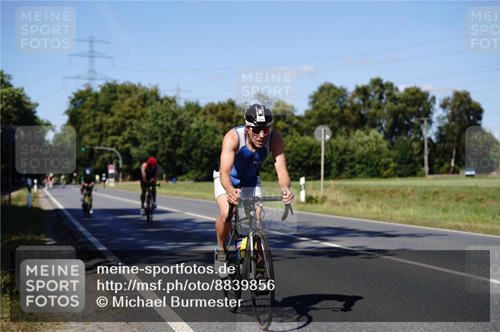 07.09.2025 - 19. Norderstedt Triathlon Michael Burmester http://msf.ph/oto/8839856 07.09.2025 14:48:54 Radfahren 410, 465, 908, 1510 meine-sportfotos.de