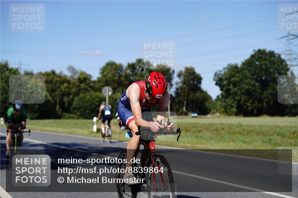 07.09.2025 - 19. Norderstedt Triathlon Michael Burmester http://msf.ph/oto/8839864 07.09.2025 14:48:56 Radfahren 465, 908, 1510 meine-sportfotos.de