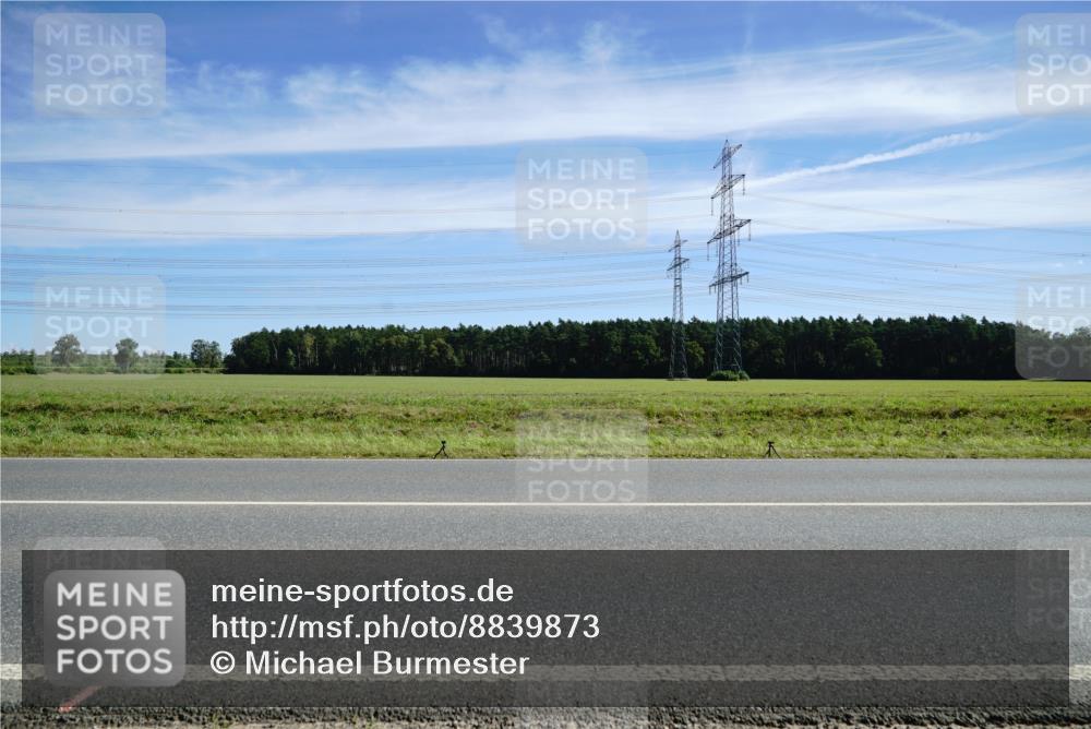 07.09.2025 - 19. Norderstedt Triathlon Michael Burmester http://msf.ph/oto/8839873 07.09.2025 12:16:44 Radfahren 302 meine-sportfotos.de