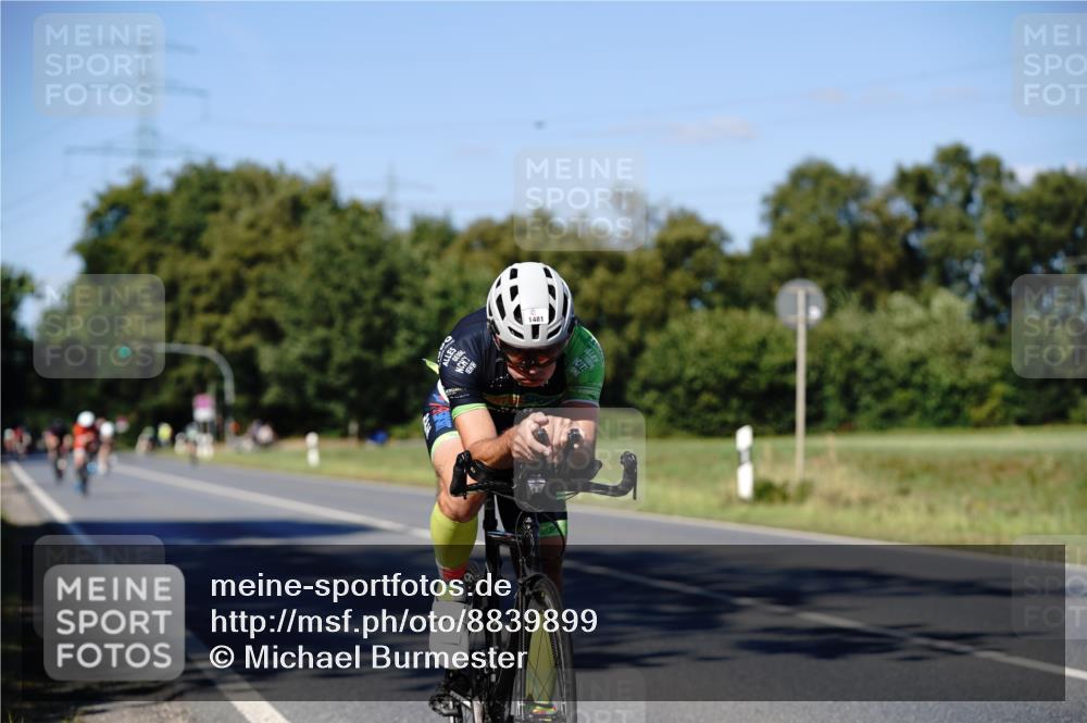 07.09.2025 - 19. Norderstedt Triathlon Michael Burmester http://msf.ph/oto/8839899 07.09.2025 14:49:22 Radfahren 1481 meine-sportfotos.de