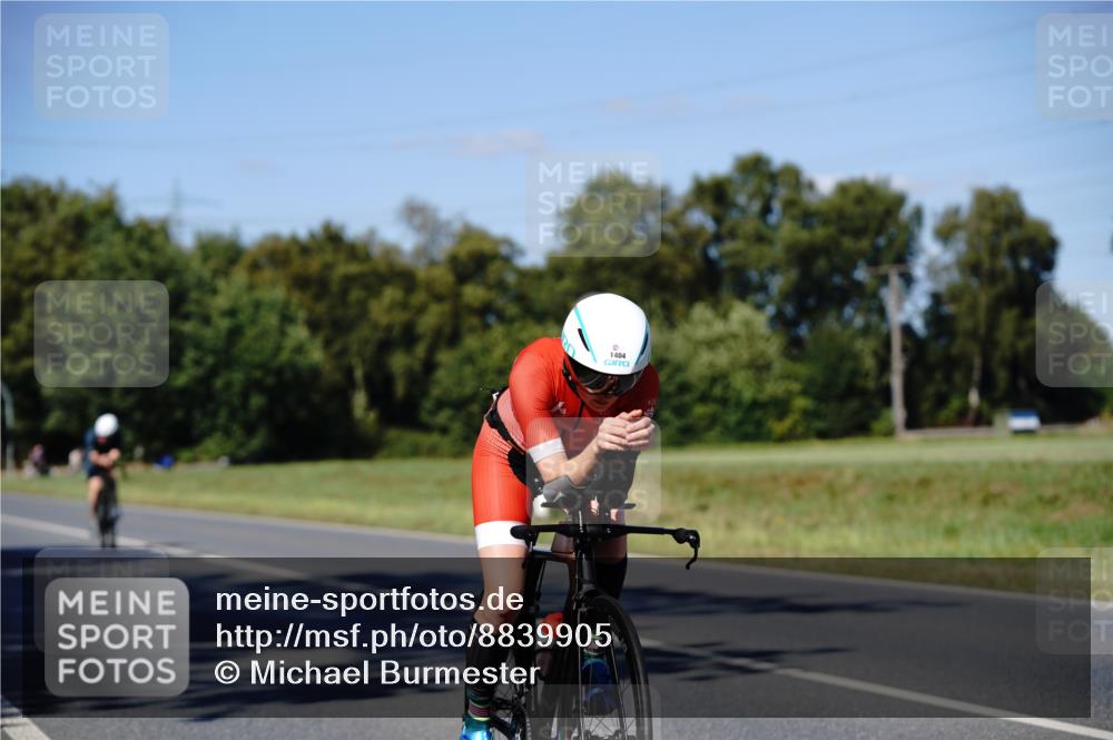 07.09.2025 - 19. Norderstedt Triathlon Michael Burmester http://msf.ph/oto/8839905 07.09.2025 14:49:27 Radfahren 398, 1404, 1430 meine-sportfotos.de