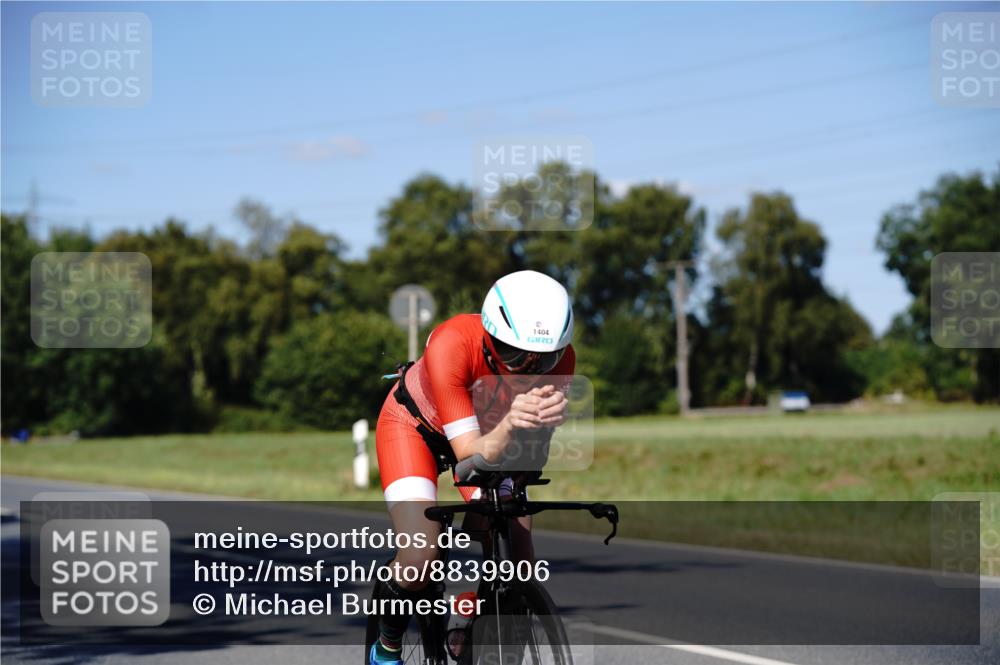 07.09.2025 - 19. Norderstedt Triathlon Michael Burmester http://msf.ph/oto/8839906 07.09.2025 14:49:27 Radfahren 398, 1404, 1430 meine-sportfotos.de