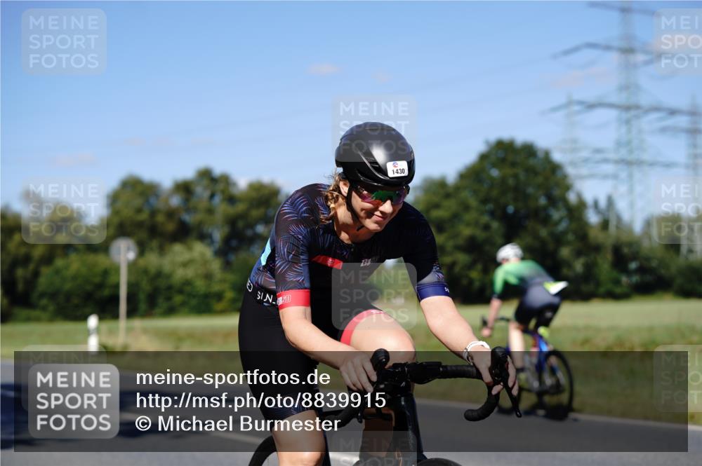 07.09.2025 - 19. Norderstedt Triathlon Michael Burmester http://msf.ph/oto/8839915 07.09.2025 14:49:31 Radfahren 398, 1430 meine-sportfotos.de
