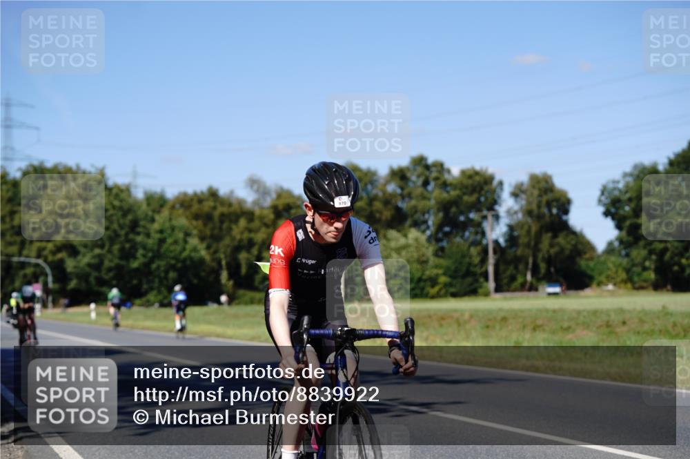 07.09.2025 - 19. Norderstedt Triathlon Michael Burmester http://msf.ph/oto/8839922 07.09.2025 14:49:36 Radfahren 970, 1507 meine-sportfotos.de