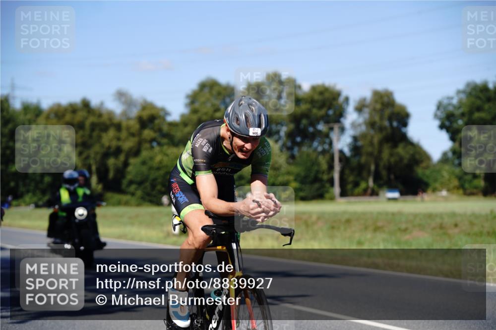 07.09.2025 - 19. Norderstedt Triathlon Michael Burmester http://msf.ph/oto/8839927 07.09.2025 14:49:41 Radfahren 900, 1465, 1484, 1507 meine-sportfotos.de
