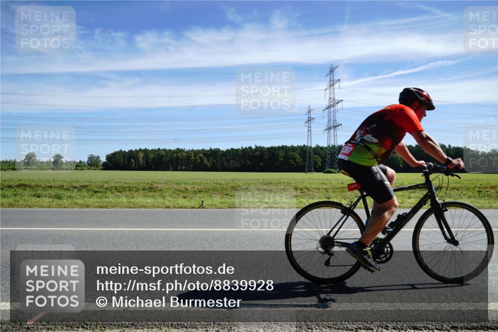 07.09.2025 - 19. Norderstedt Triathlon Michael Burmester http://msf.ph/oto/8839928 07.09.2025 12:16:56 Radfahren 168, 207, 282, 741, 1307 meine-sportfotos.de