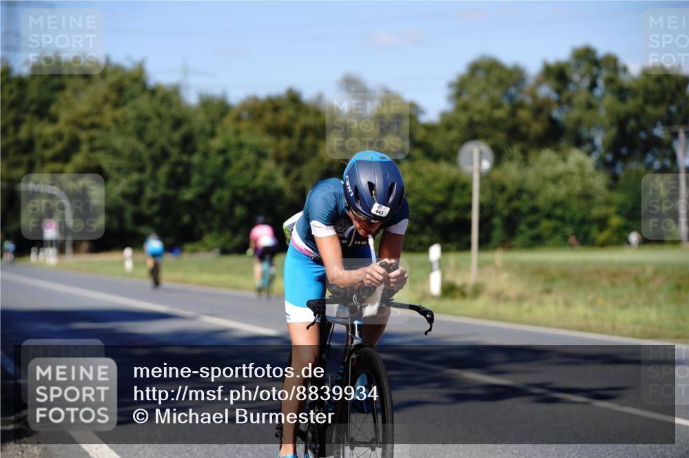 07.09.2025 - 19. Norderstedt Triathlon Michael Burmester http://msf.ph/oto/8839934 07.09.2025 14:49:47 Radfahren 443 meine-sportfotos.de