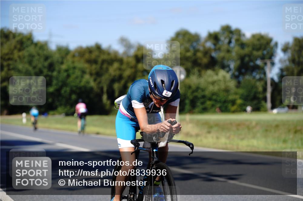 07.09.2025 - 19. Norderstedt Triathlon Michael Burmester http://msf.ph/oto/8839936 07.09.2025 14:49:47 Radfahren 443 meine-sportfotos.de