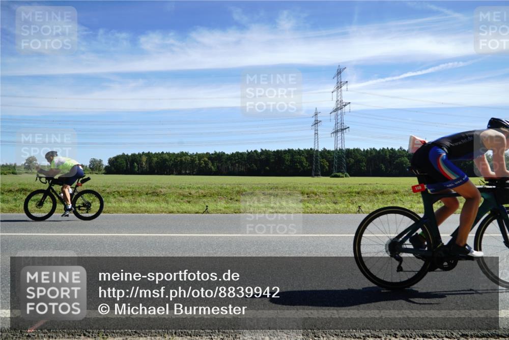 07.09.2025 - 19. Norderstedt Triathlon Michael Burmester http://msf.ph/oto/8839942 07.09.2025 12:16:59 Radfahren 168, 741, 1307 meine-sportfotos.de