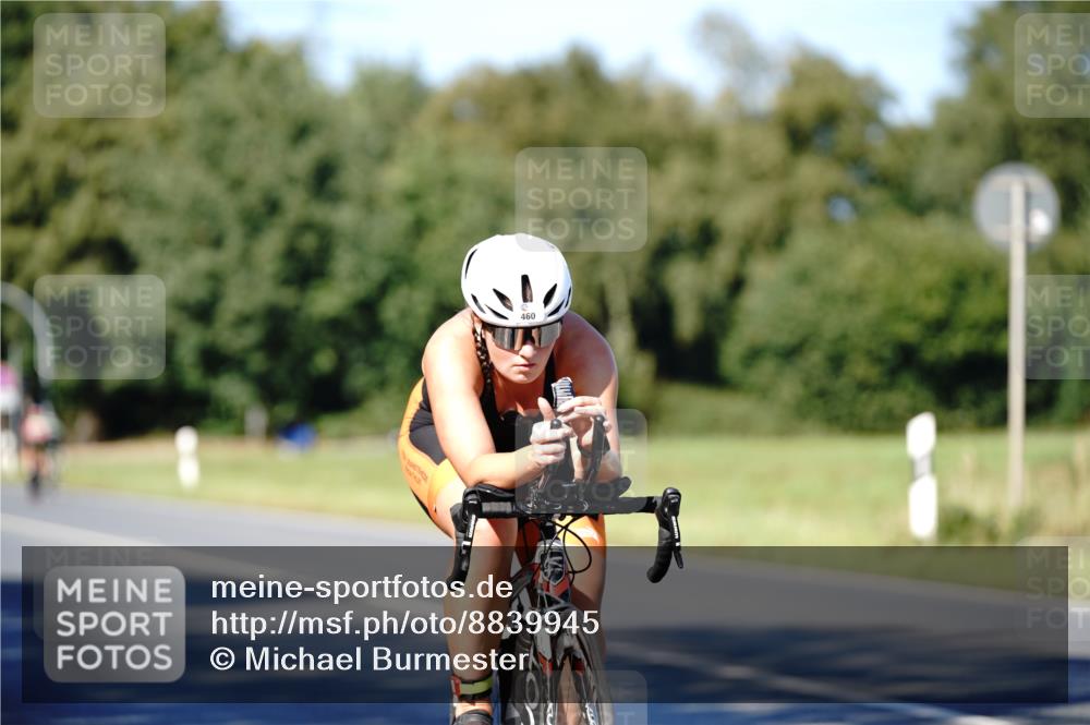 07.09.2025 - 19. Norderstedt Triathlon Michael Burmester http://msf.ph/oto/8839945 07.09.2025 14:50:02 Radfahren 460 meine-sportfotos.de