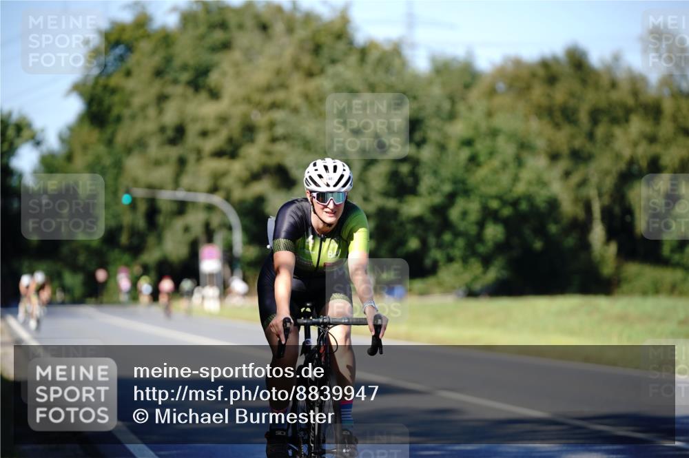 07.09.2025 - 19. Norderstedt Triathlon Michael Burmester http://msf.ph/oto/8839947 07.09.2025 14:50:05 Radfahren 460, 1482 meine-sportfotos.de